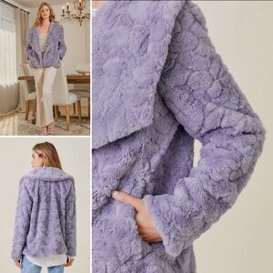 NWT Faux Fur Lavender Wide Collar Jacket With Pockets - Medium